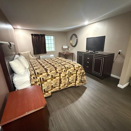 Magnolia Bay Hotel & Suites 琼斯伯勒 外观 照片