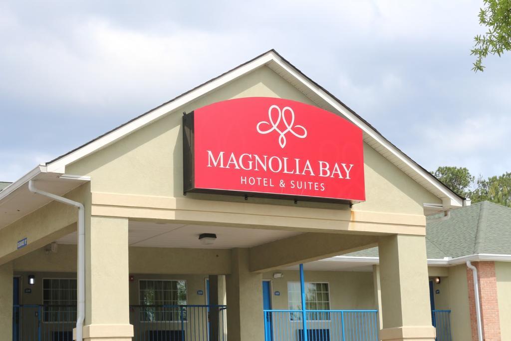 Magnolia Bay Hotel & Suites 琼斯伯勒 外观 照片