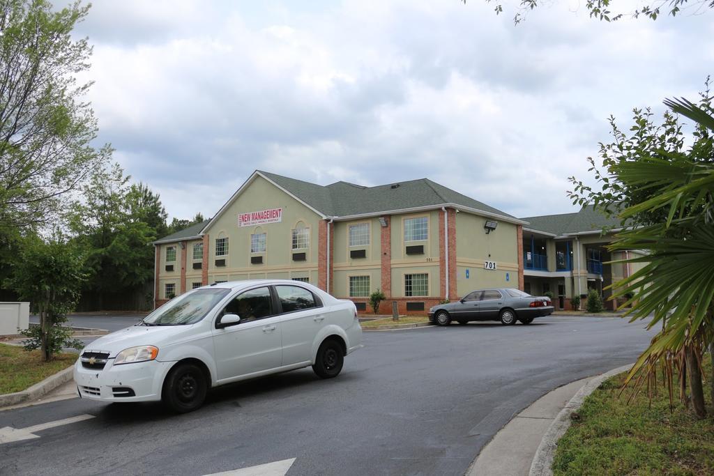 Magnolia Bay Hotel & Suites 琼斯伯勒 外观 照片