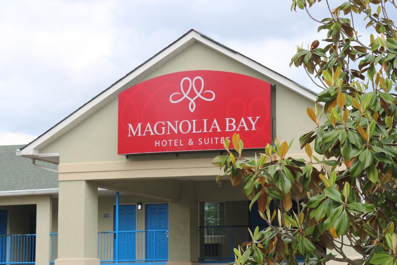 Magnolia Bay Hotel & Suites 琼斯伯勒 外观 照片