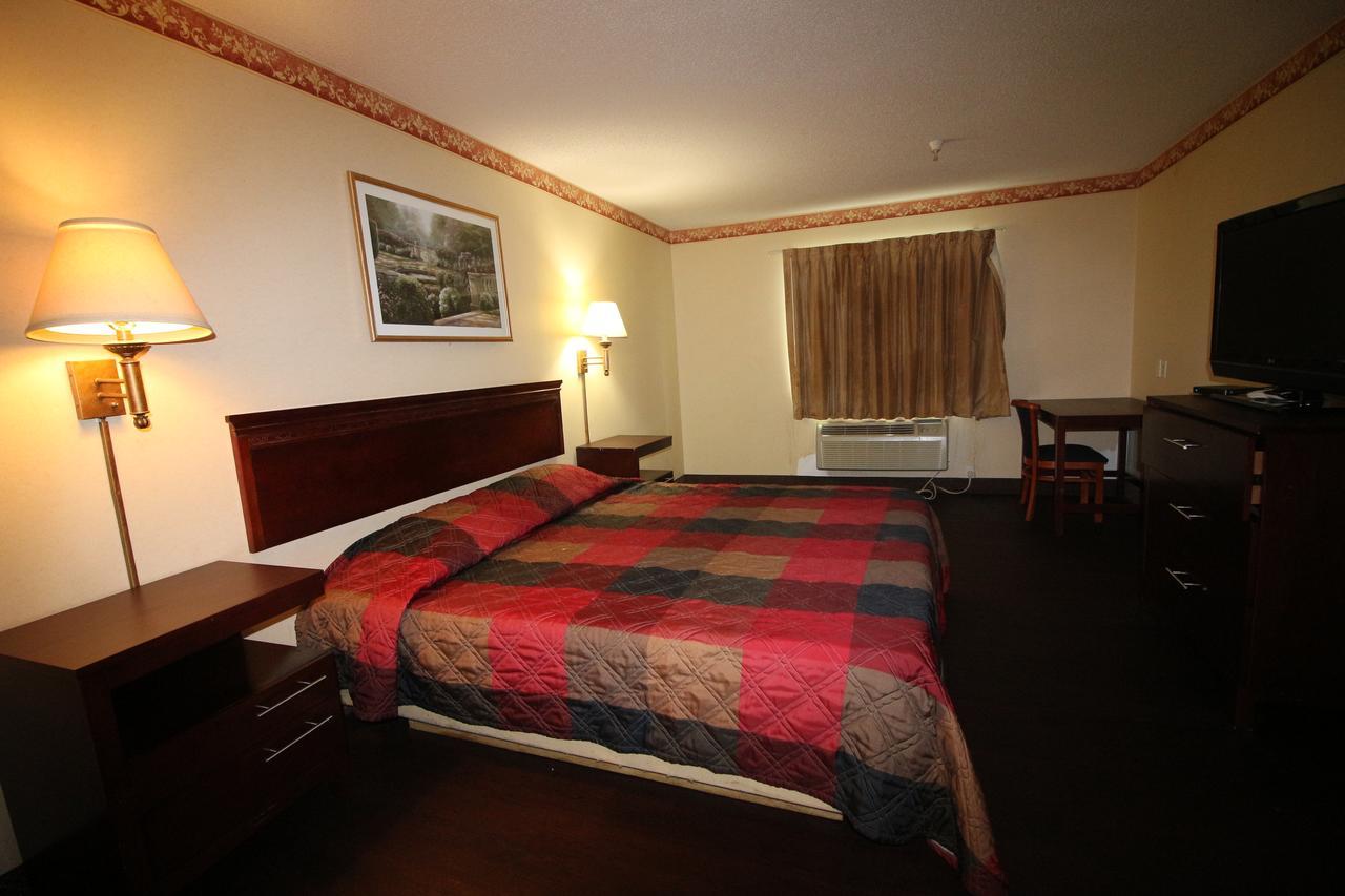 Magnolia Bay Hotel & Suites 琼斯伯勒 外观 照片